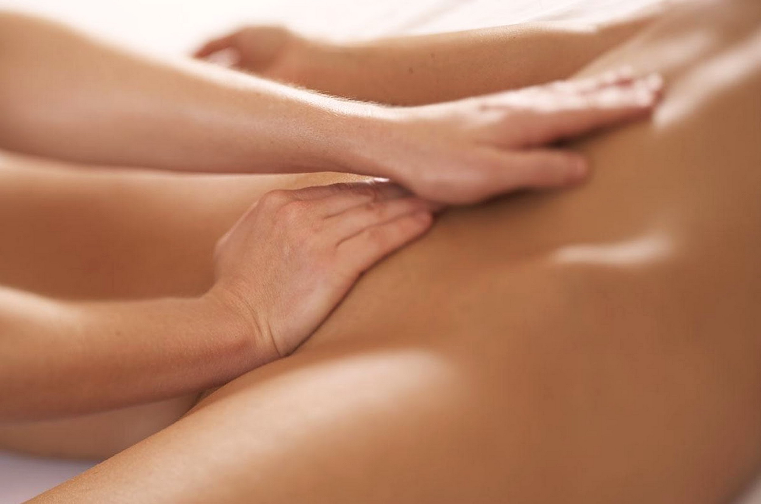 Massaggio Lingam