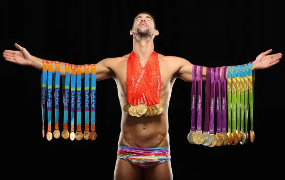 MEDICINA ONLINE NUOTO OLIMPIADI FOTO MEDAGLIE MEDAGLIERE ORO NUOTA Michael Fred Phelps II (born June 30, 1985) is an American former competitive swimmer the most decorated Olympian of all time, with a total of 28 medals.