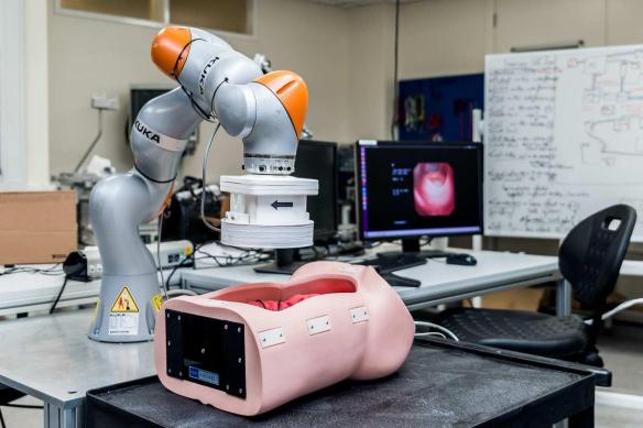 MEDICINA ONLINE Diagnosi precoce grazie al robot capsula Pietro Valdastri University of Leeds USA GB.jpg