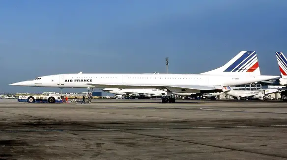 MEDICINA ONLINE VOLO AEREO AEROPLANO INCIDENTE DISASTRO 25 luglio del 2000 volo Air France 4590 Concorde F-BTSC precipitò dopo il decollo.jpg