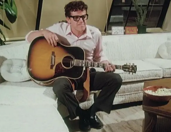 MEDICINA ONLINE The Buddy Holly Story guitars (12)